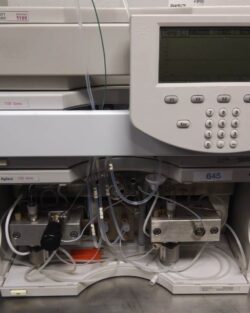 Agilent 1100 HPLC Complete with Software VWD BIN ThermALS