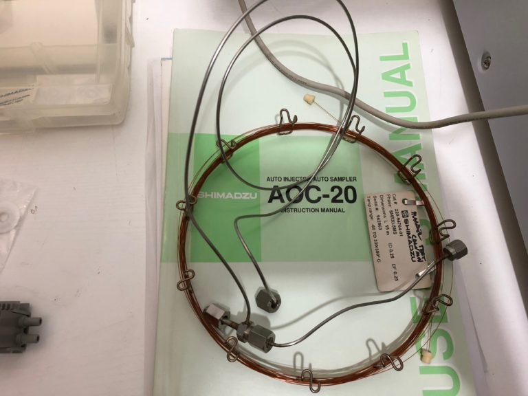 Shimadzu GC-2014 AOC-20i Auto Injector/FID and Split/Splitless Injector