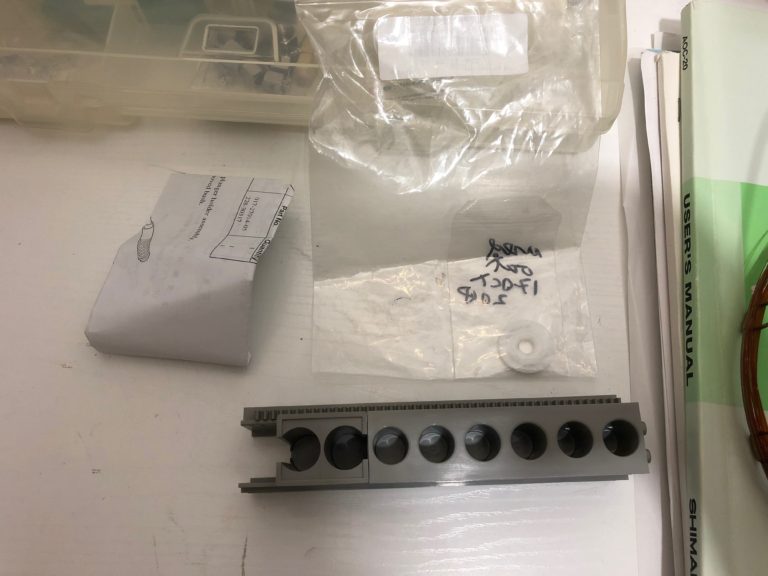 Shimadzu GC-2014 AOC-20i Auto Injector/FID and Split/Splitless Injector